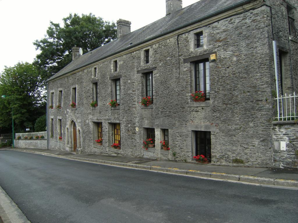 Le Relais Du Mont Chauve Bed and Breakfast Caumont-Sur-Aure Εξωτερικό φωτογραφία