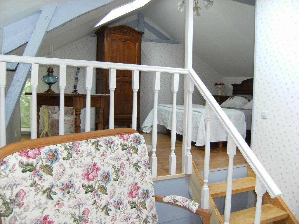 Le Relais Du Mont Chauve Bed and Breakfast Caumont-Sur-Aure Εξωτερικό φωτογραφία