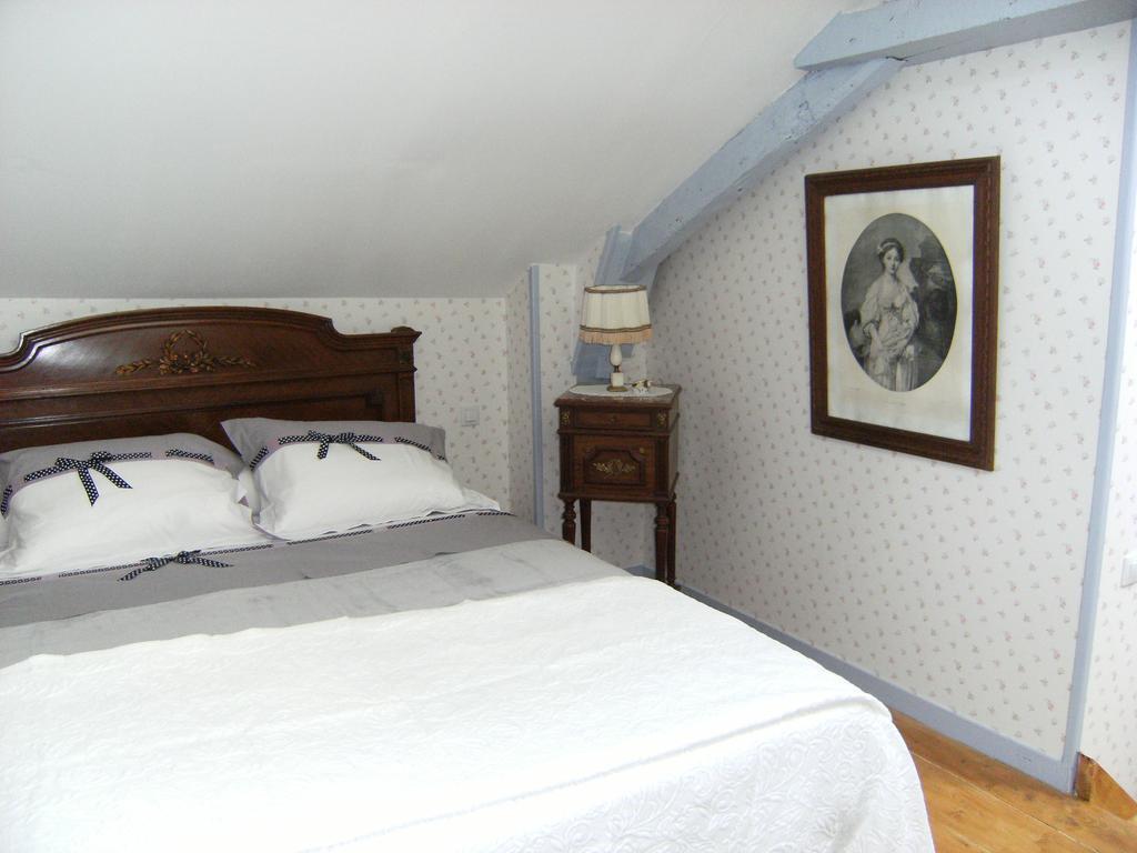 Le Relais Du Mont Chauve Bed and Breakfast Caumont-Sur-Aure Εξωτερικό φωτογραφία